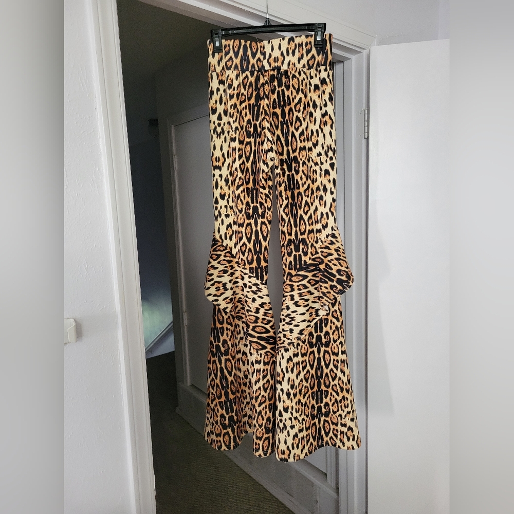 L&R Lucky & Blessed Leopard Cowgirl Pants - Picture 2 of 3